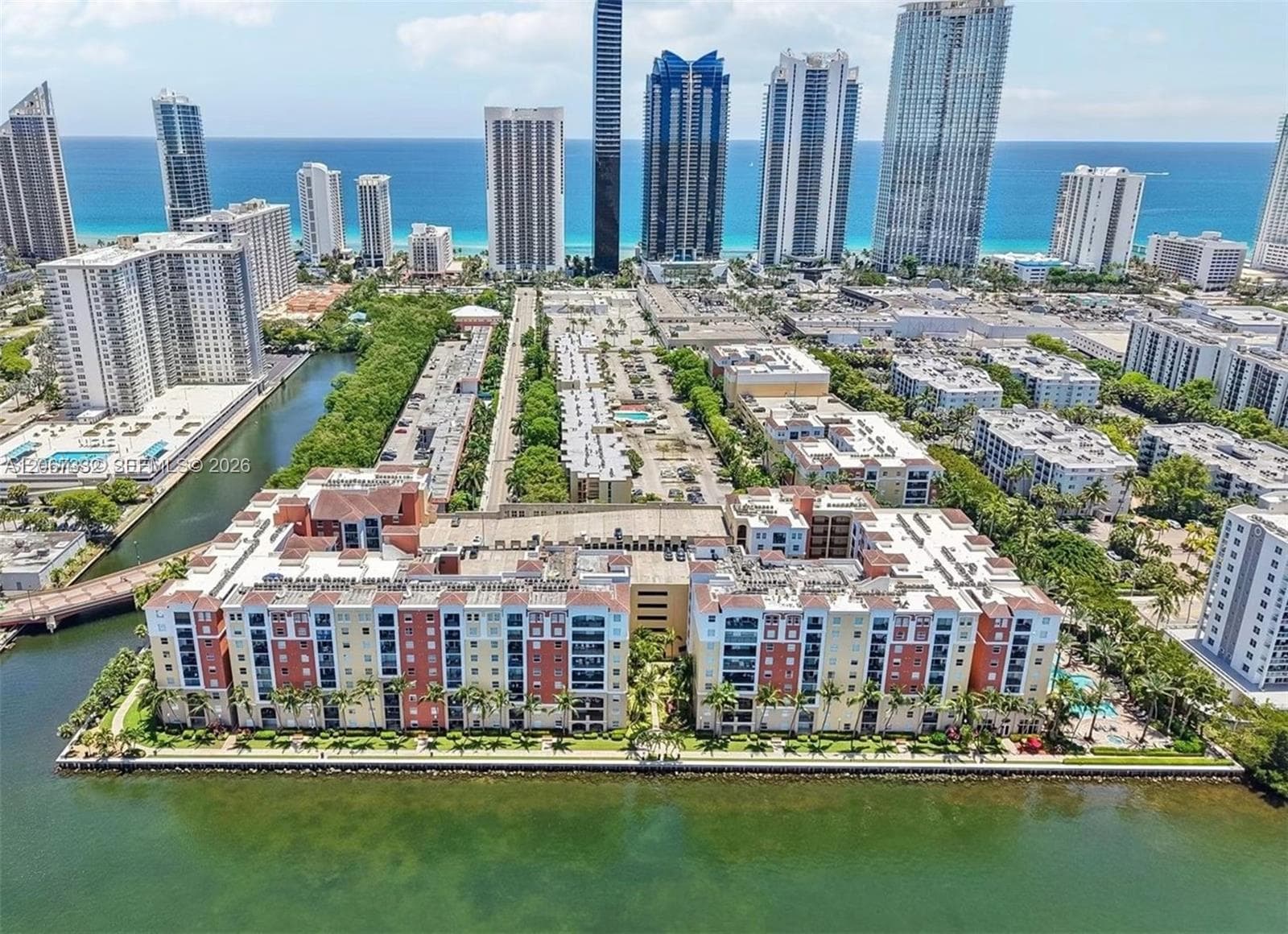 Porto Bellagio · #1105 in Sunny Isles Beach - Photo 24