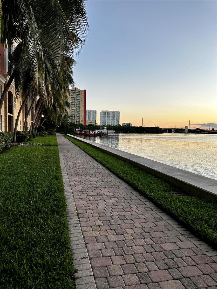 Porto Bellagio · #1105 in Sunny Isles Beach - Photo 21