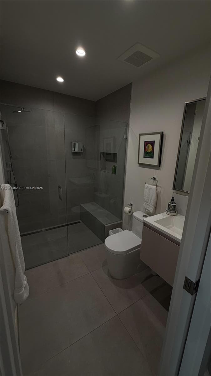 4th bedroom bath