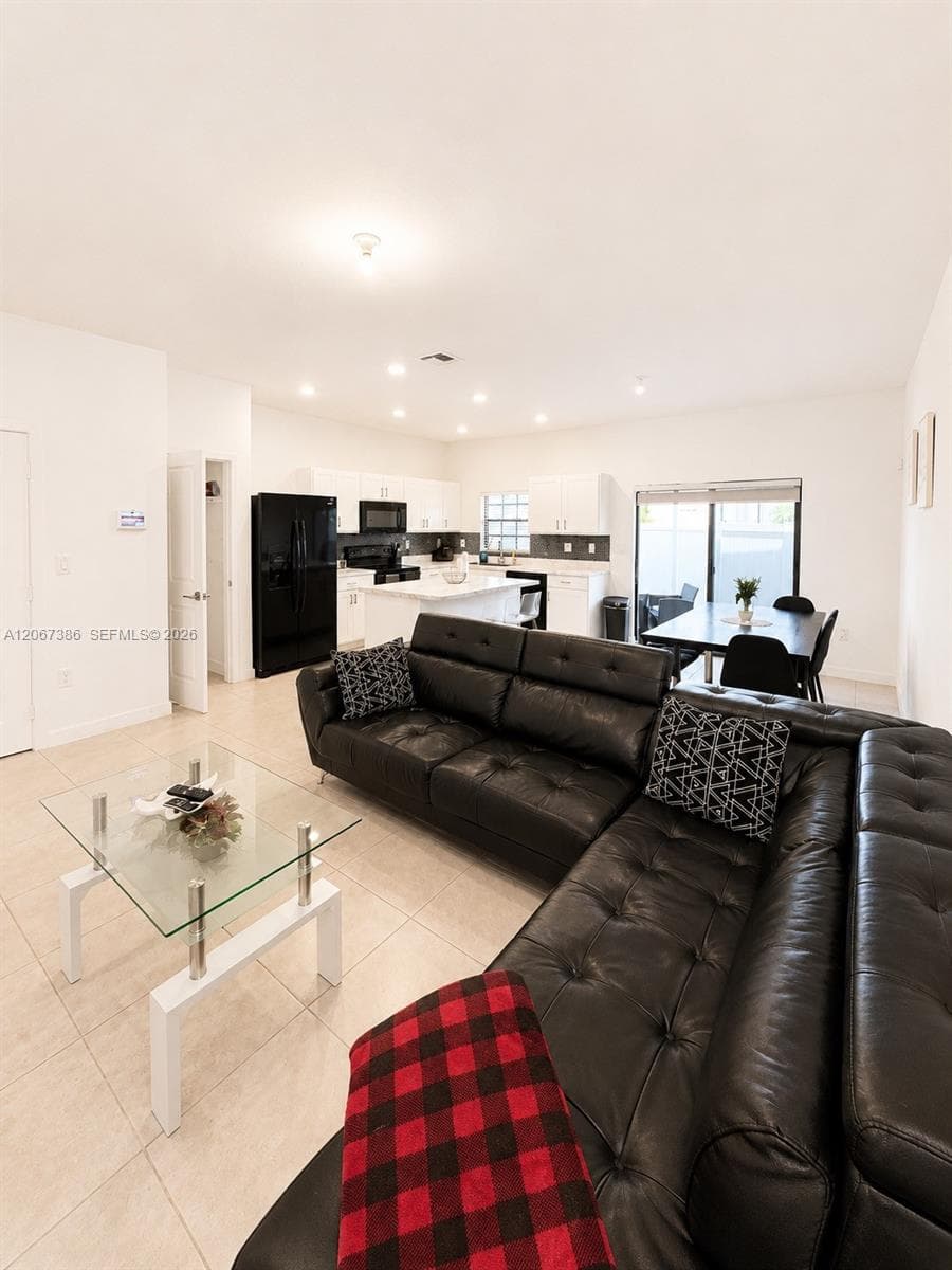 1181 SW 7th Ct #1181 photo 23