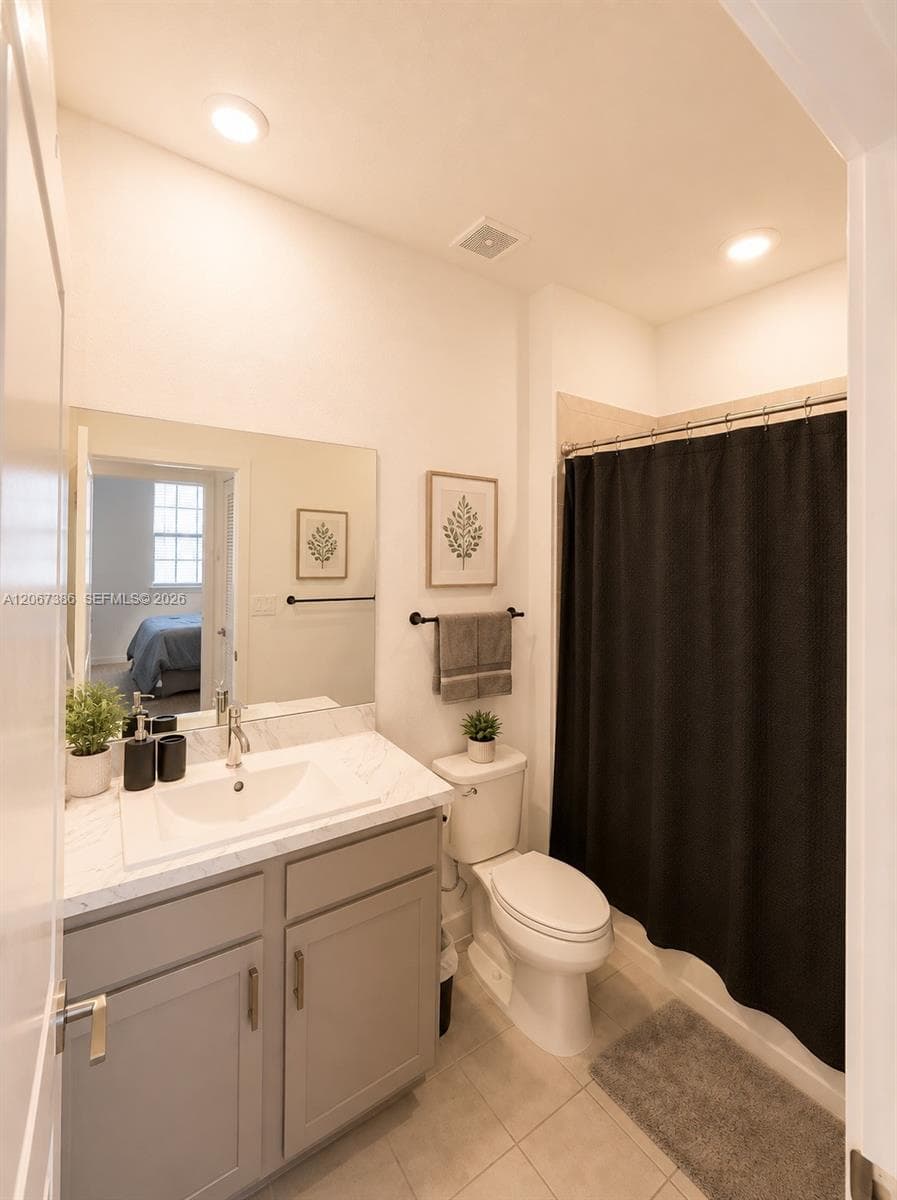 1181 SW 7th Ct #1181 photo 3