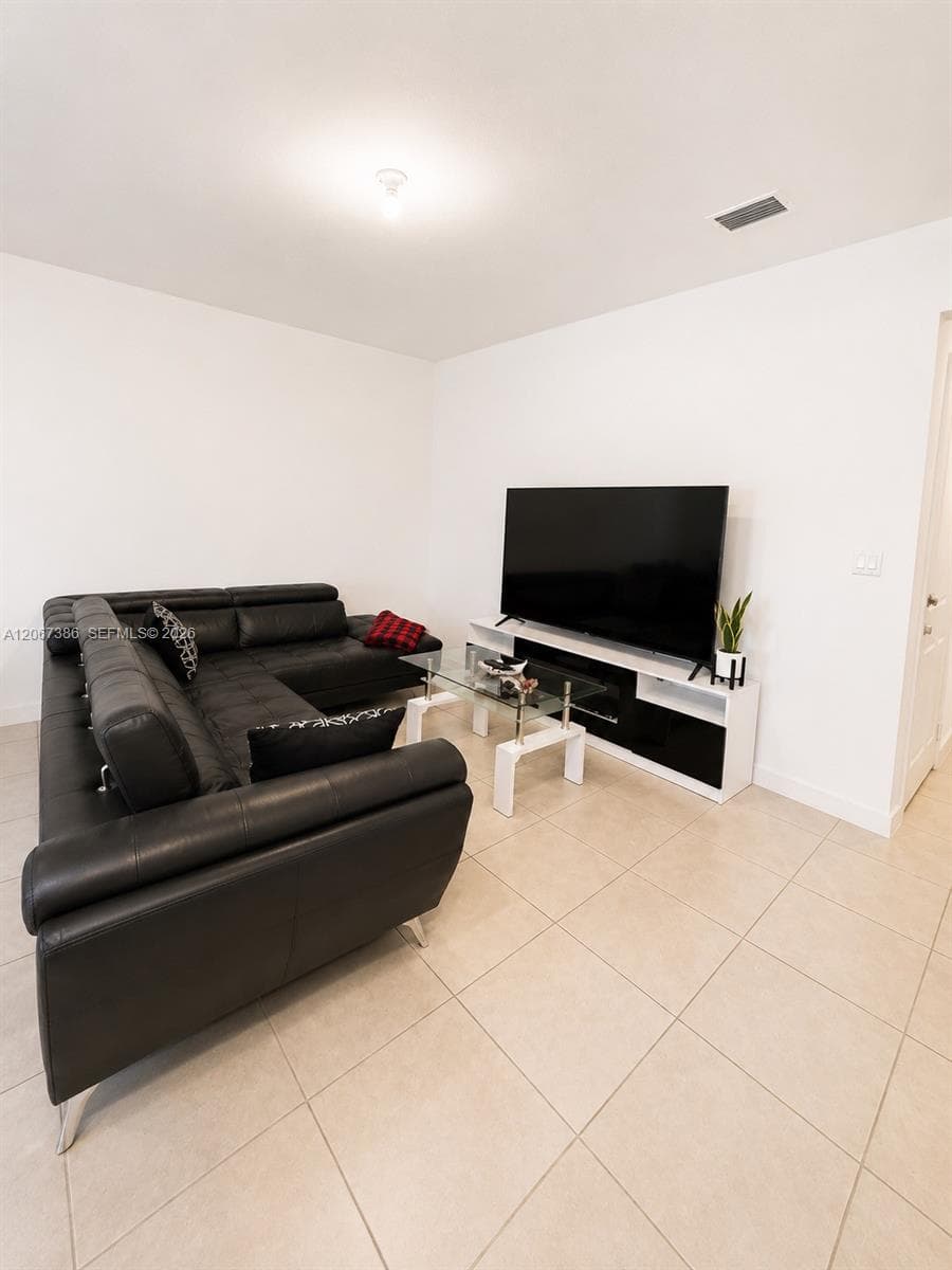 1181 SW 7th Ct #1181 photo 24