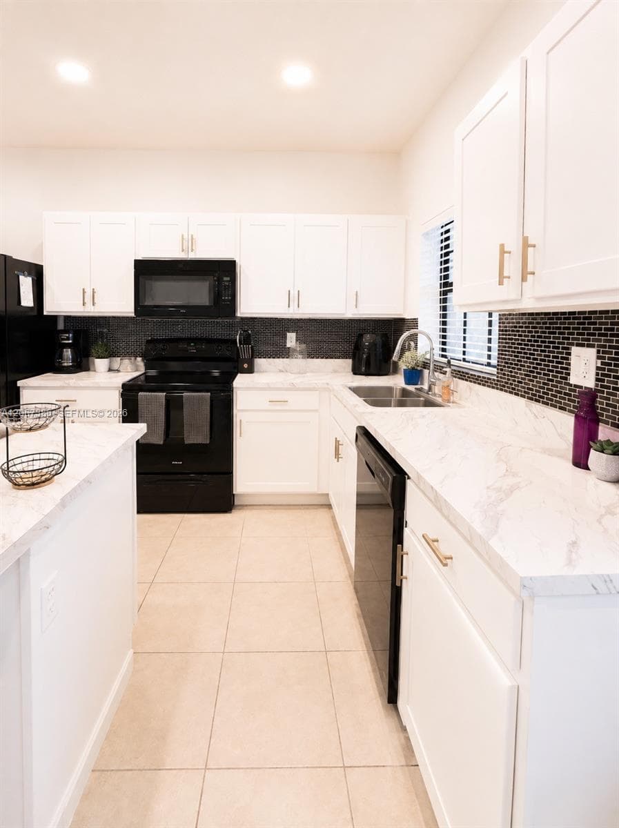 1181 SW 7th Ct #1181 photo 19