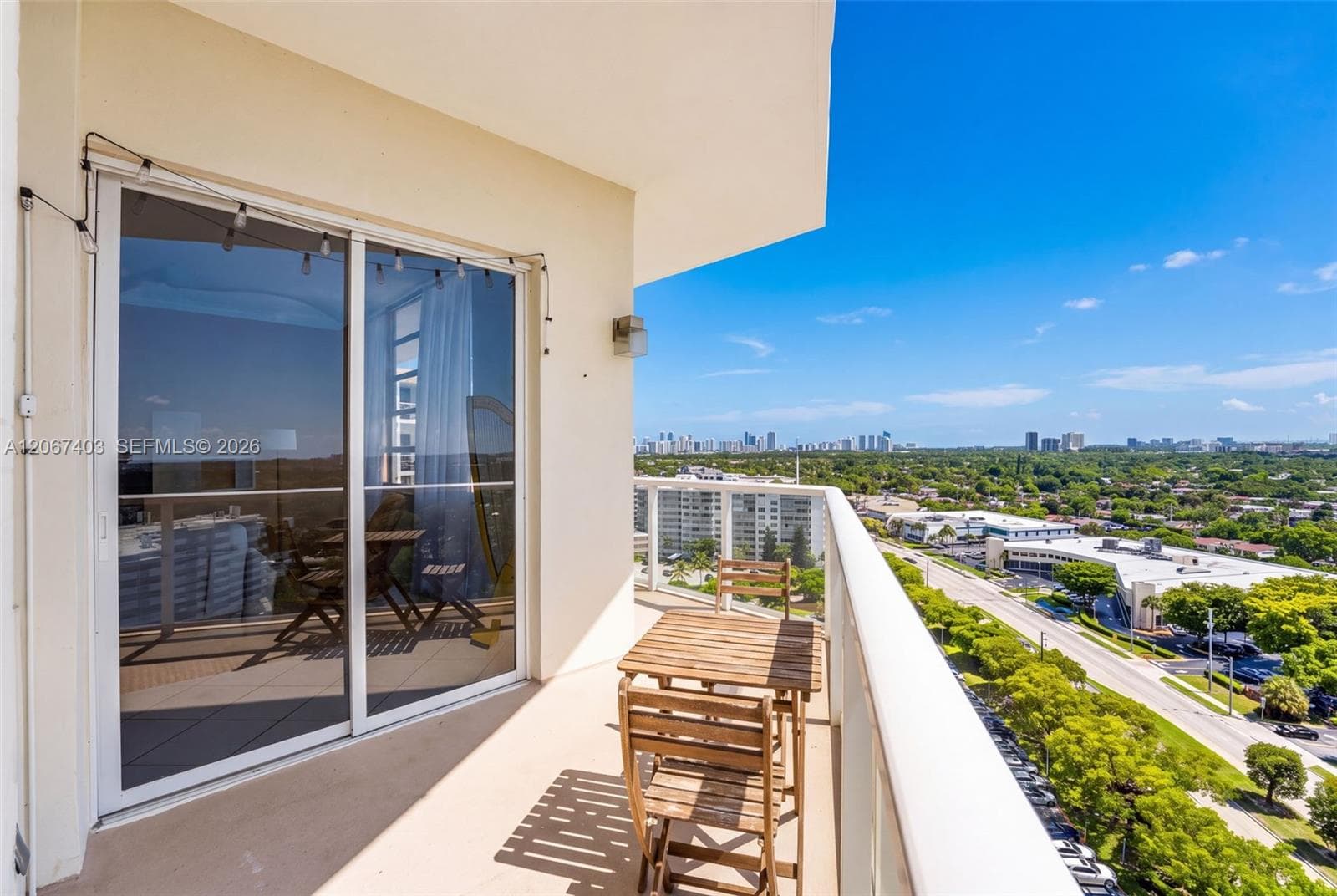 BUCLEY TOWERS · #PH1725E in Miami - Photo 22
