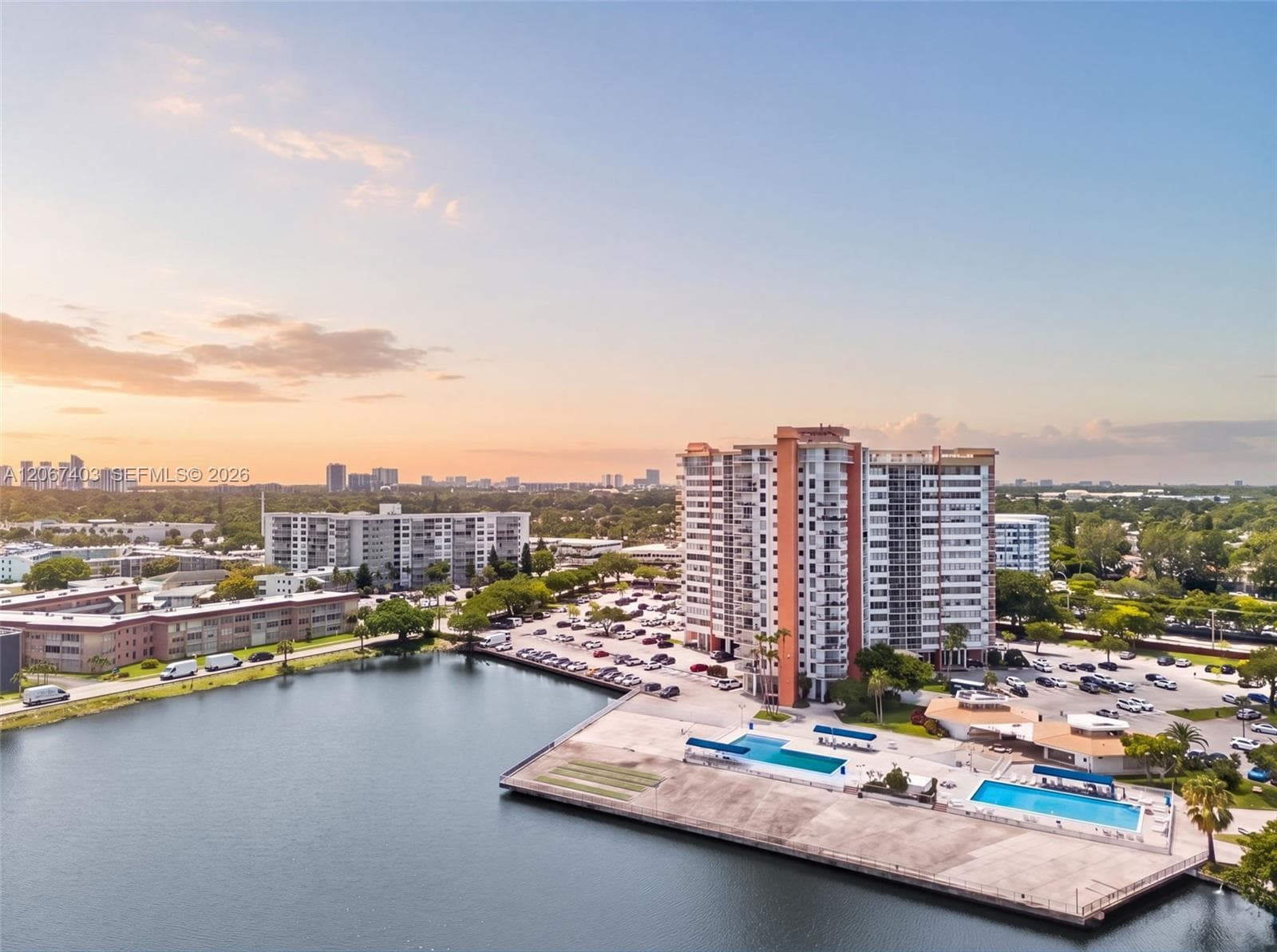 BUCLEY TOWERS · #PH1725E in Miami - Photo 39