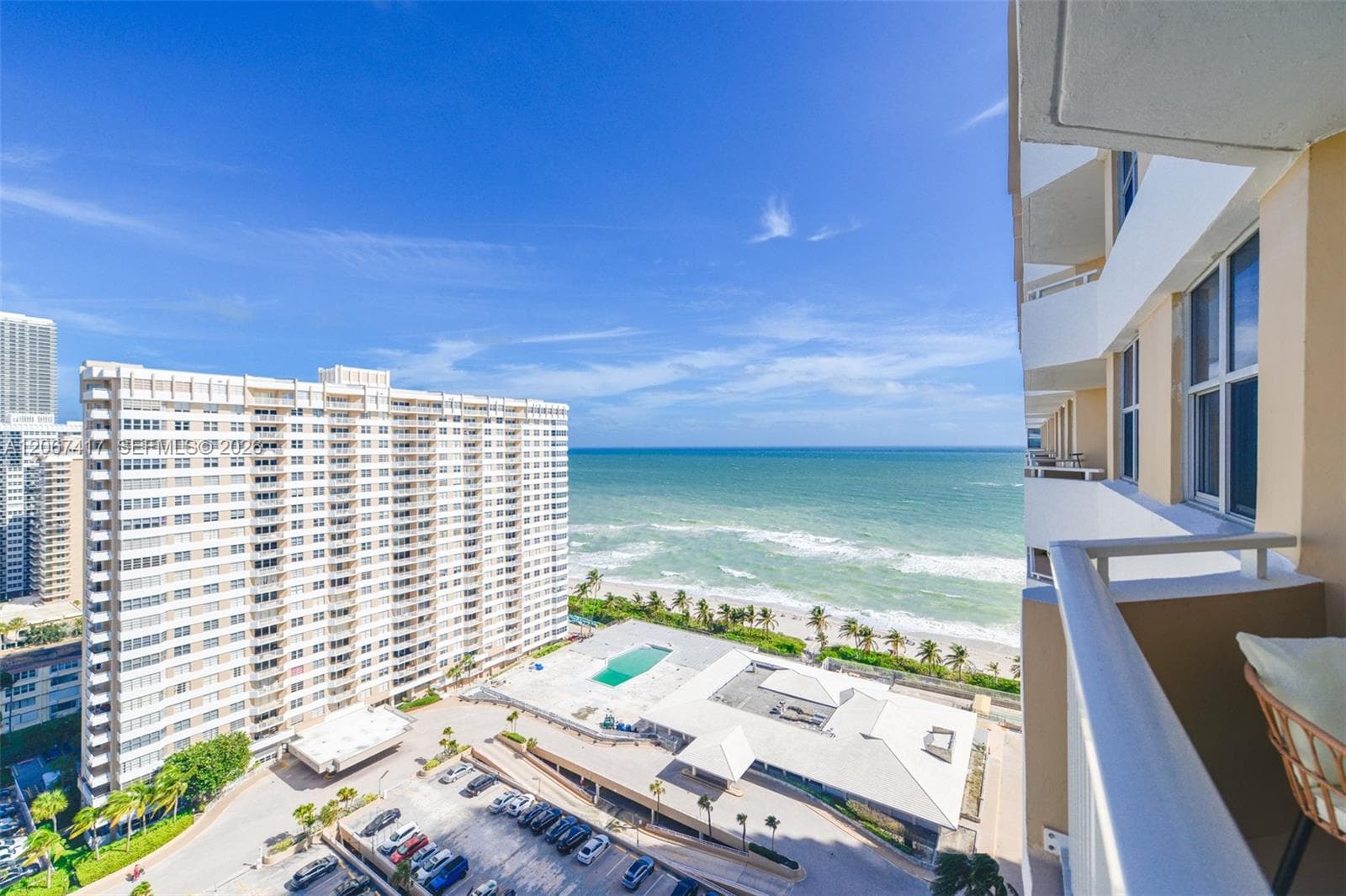 HEMISPHERES CONDO · #20K in Hallandale Beach - Photo 5