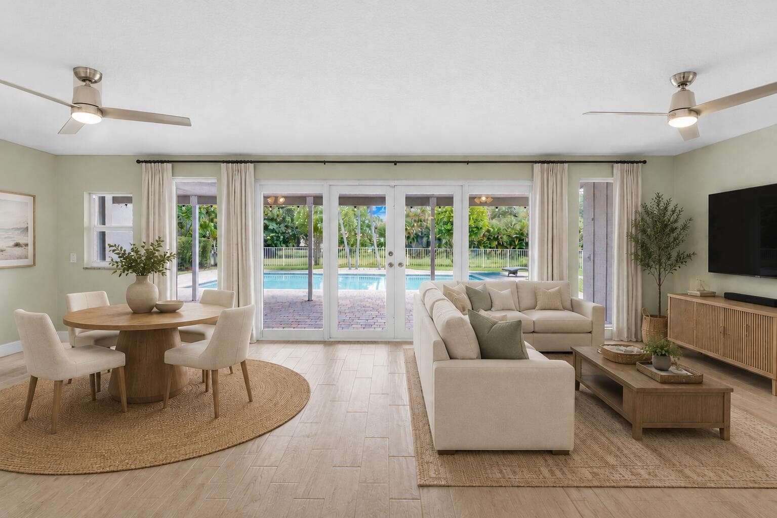 Florida Room Staged
