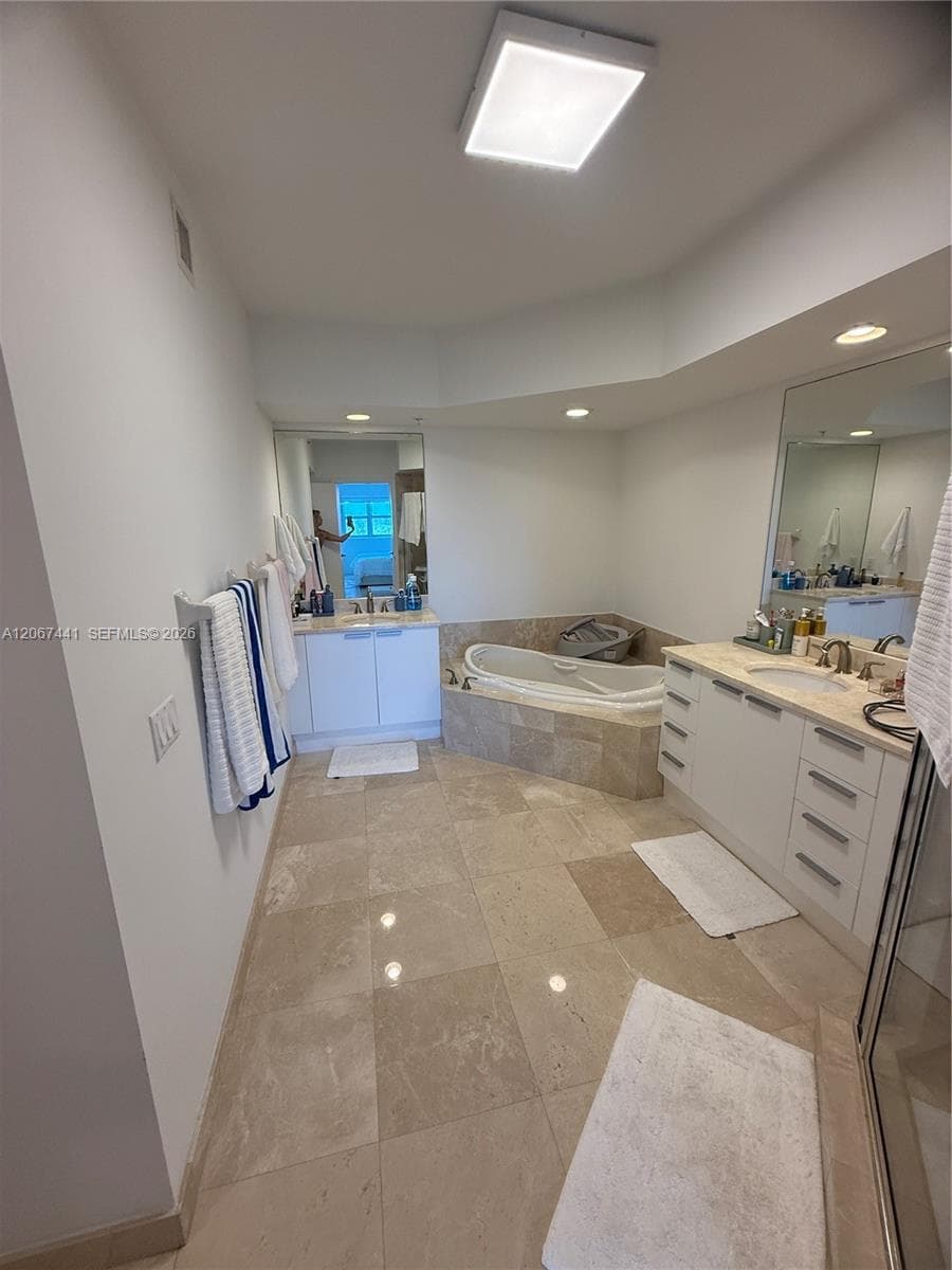 THE OAKS I CONDO · #1104 in North Miami - Photo 43