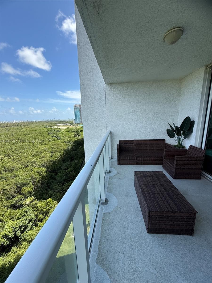 THE OAKS I CONDO · #1104 in North Miami - Photo 33
