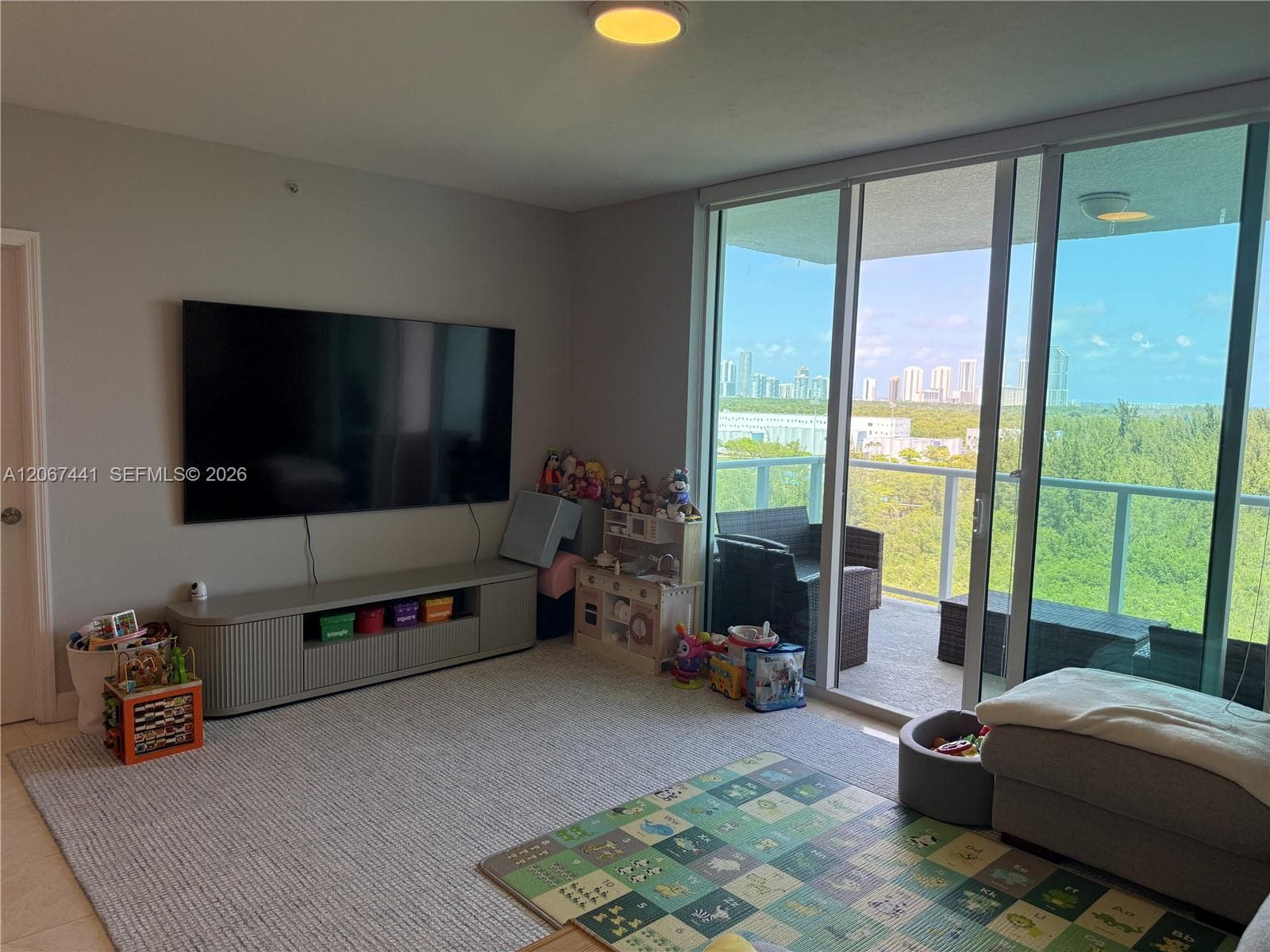 THE OAKS I CONDO · #1104 in North Miami - Photo 11