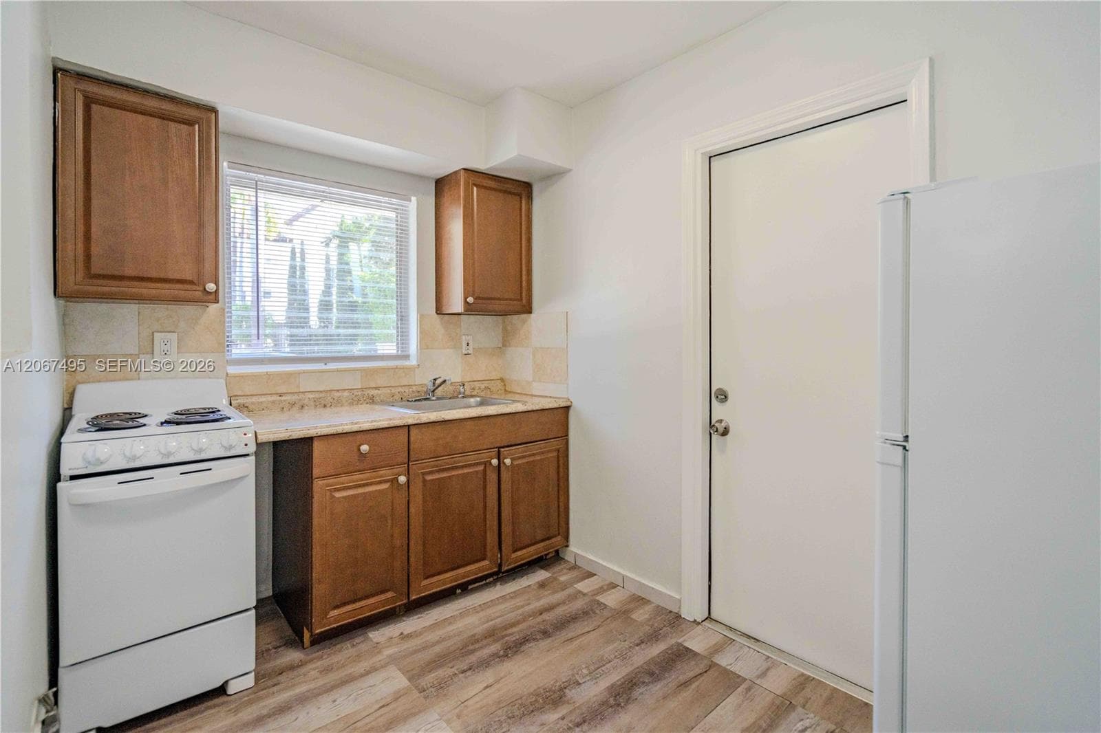CORAL GABLES SEC K · #2 in Coral Gables - Photo 7