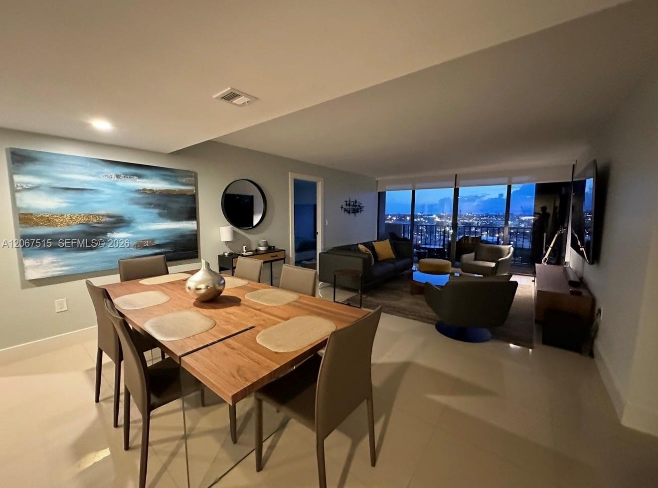 PALM BEACH HOUSE CONDO · #1806 in West Palm Beach - Photo 2
