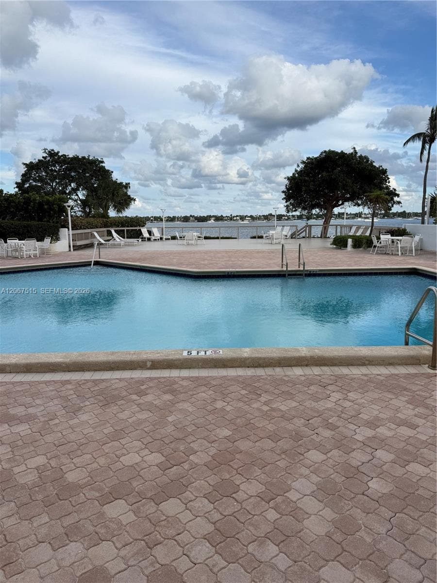 PALM BEACH HOUSE CONDO · #1806 in West Palm Beach - Photo 10