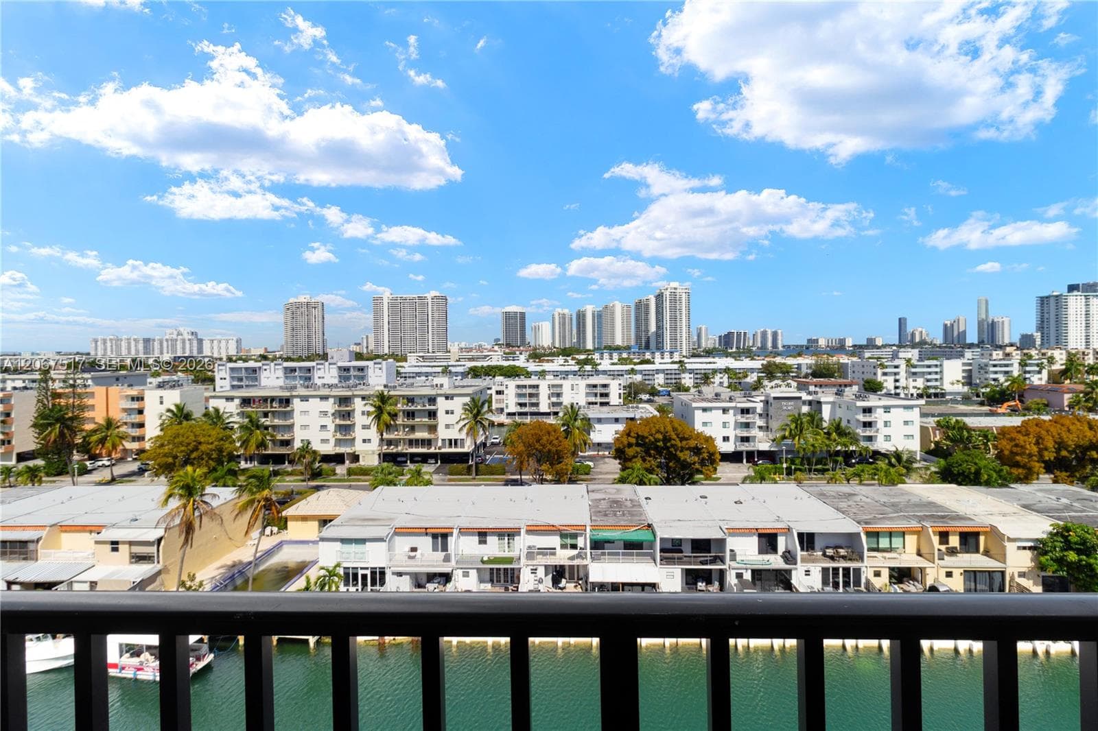 CORAL ISLE EAST CONDO · #904 in North Miami Beach - Photo 16