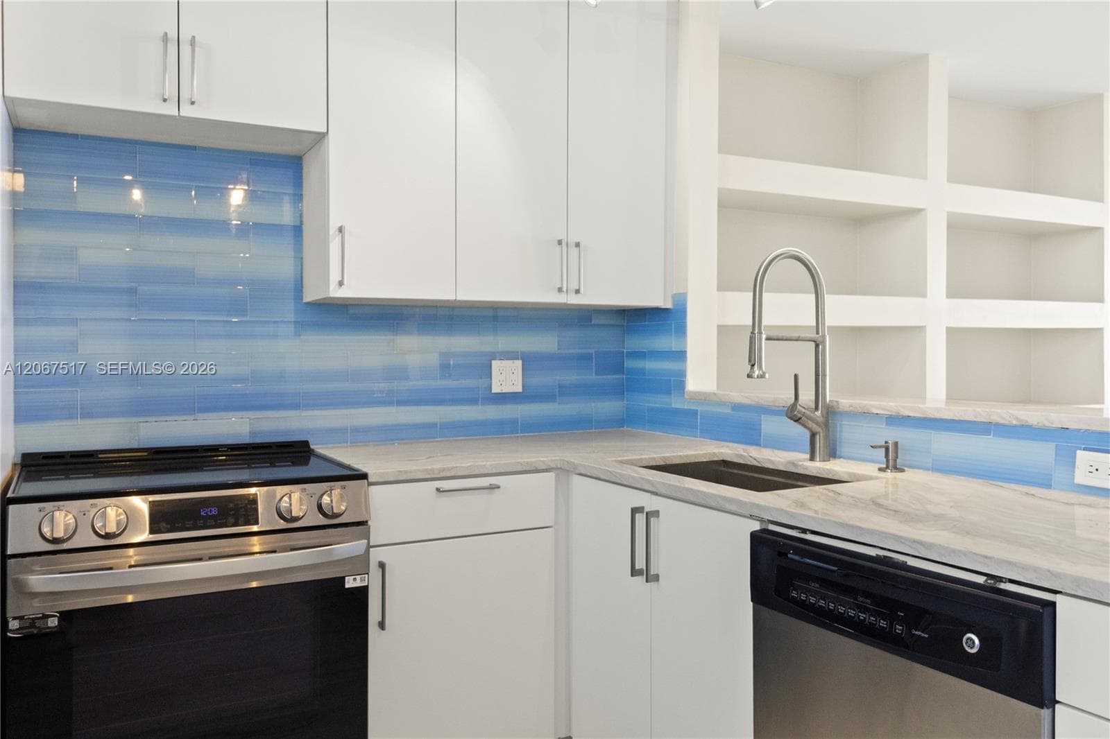 CORAL ISLE EAST CONDO · #904 in North Miami Beach - Photo 12