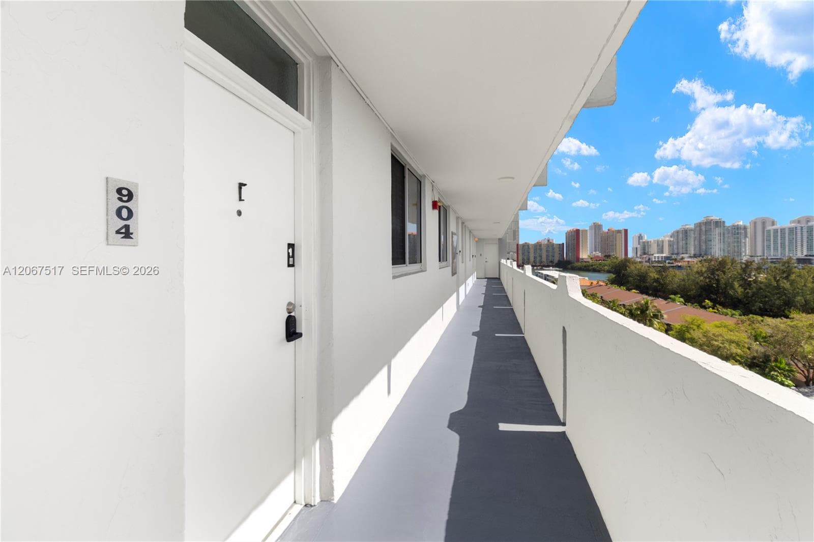 CORAL ISLE EAST CONDO · #904 in North Miami Beach - Photo 38