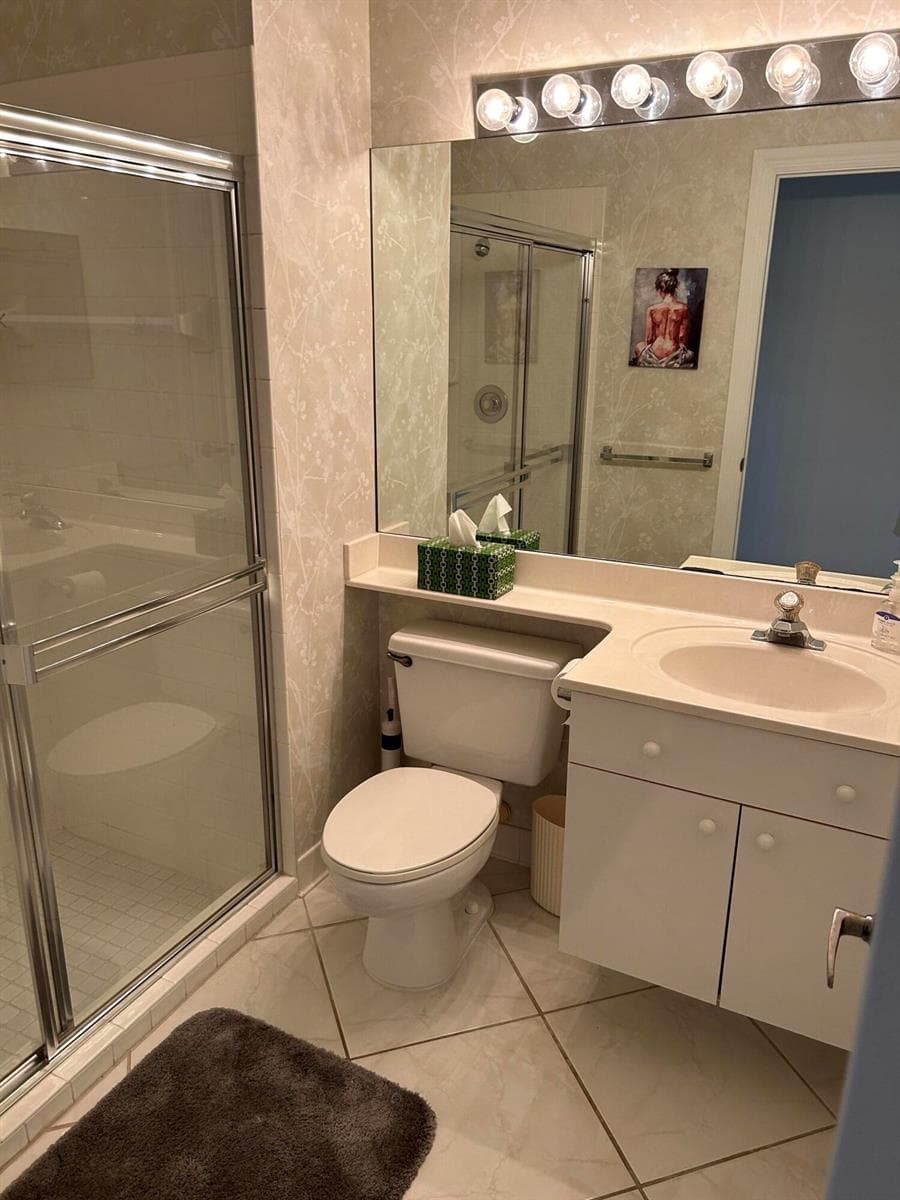 Guest Bathroom 1