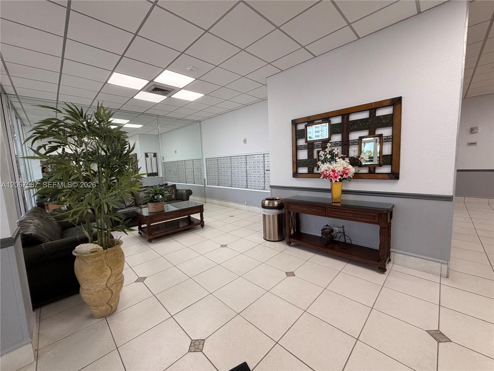 IMPERIAL TOWERS CONDO · #607 in Hallandale Beach - Photo 23