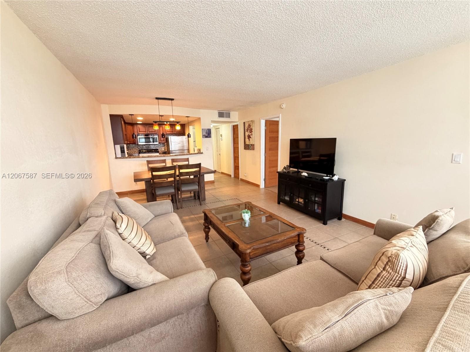 IMPERIAL TOWERS CONDO · #607 in Hallandale Beach - Photo 2