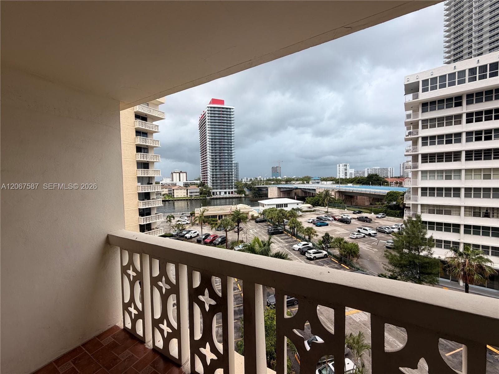 IMPERIAL TOWERS CONDO · #607 in Hallandale Beach - Photo 12