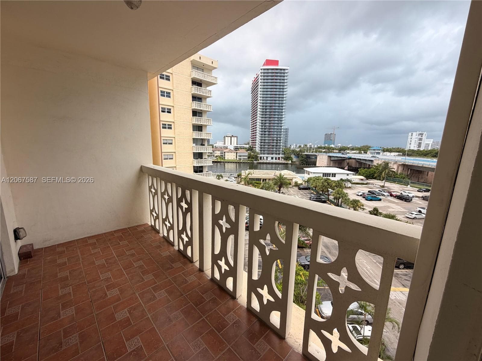IMPERIAL TOWERS CONDO · #607 in Hallandale Beach - Photo 11