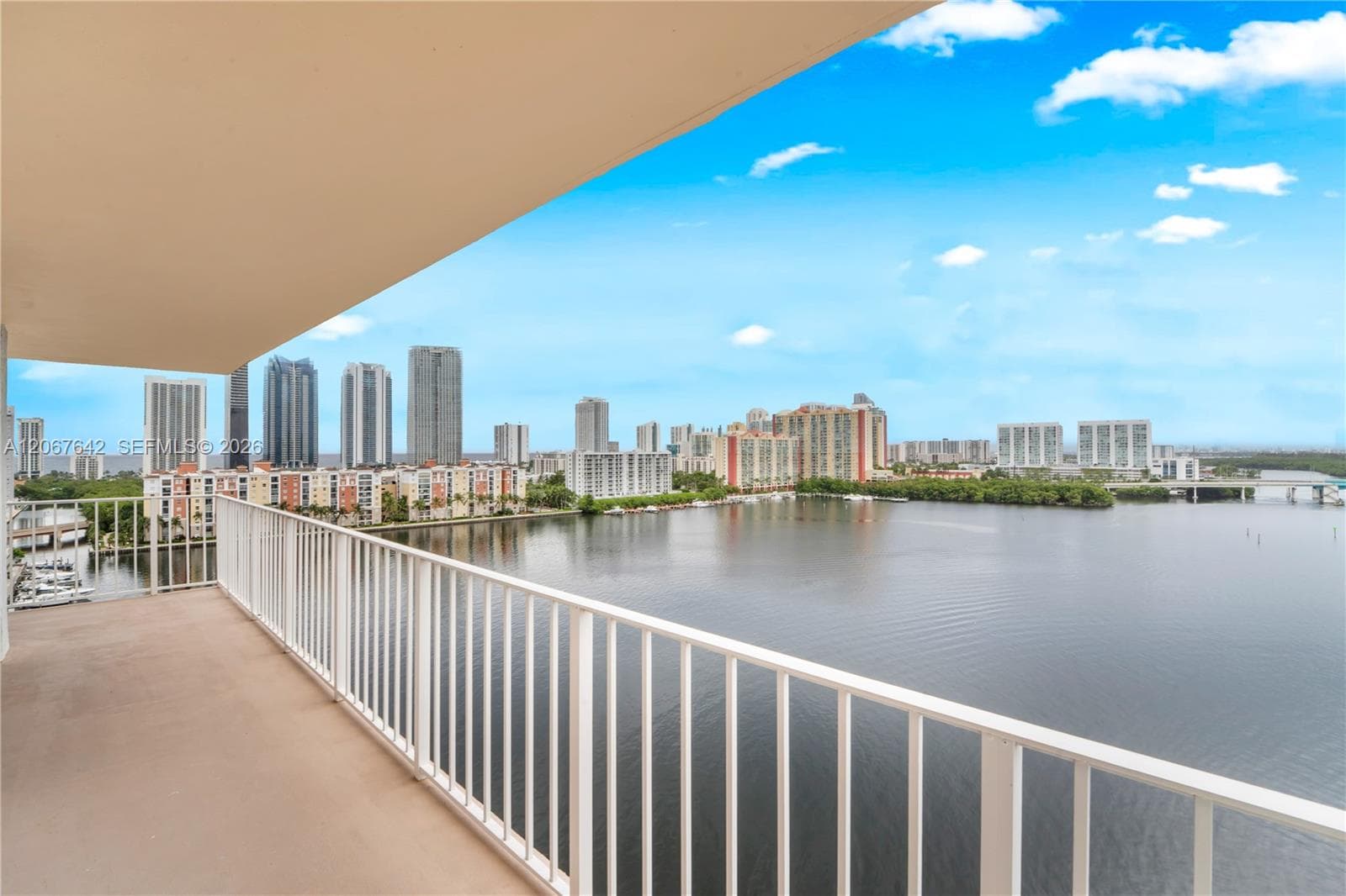 WINSTON TOWERS 700 CONDO · #1519 in Sunny Isles Beach - Photo 34