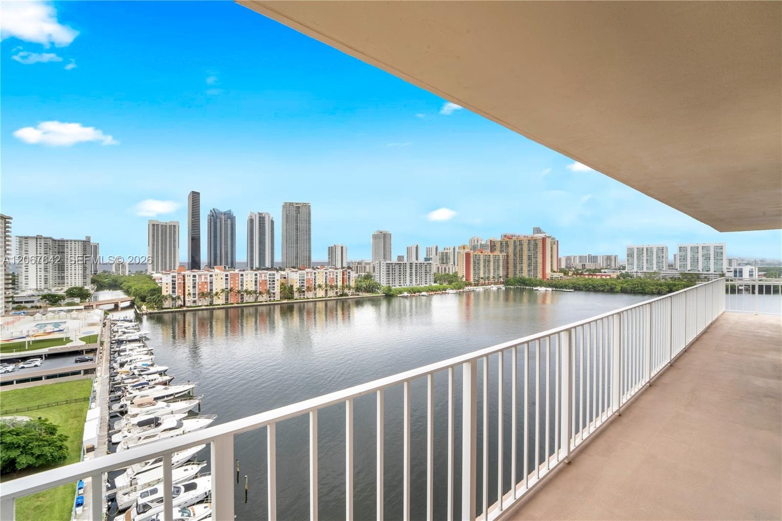 WINSTON TOWERS 700 CONDO · #1519 in Sunny Isles Beach - Photo 38