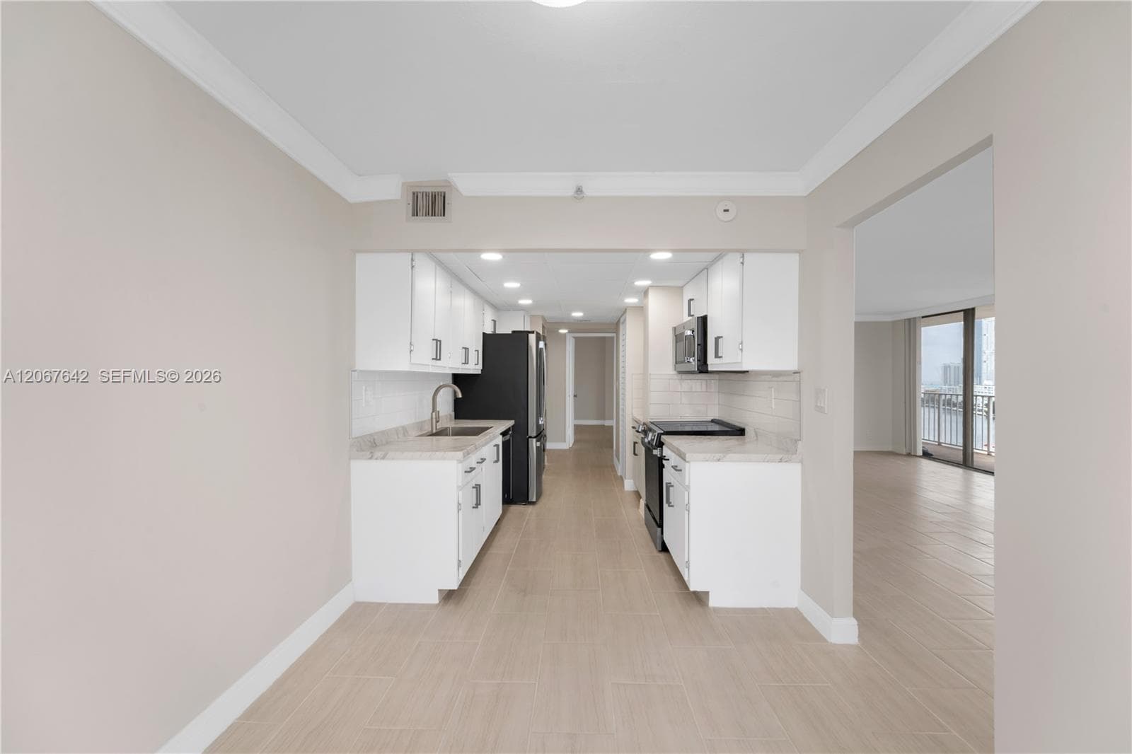WINSTON TOWERS 700 CONDO · #1519 in Sunny Isles Beach - Photo 10