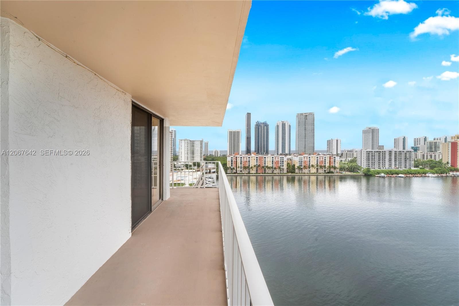 WINSTON TOWERS 700 CONDO · #1519 in Sunny Isles Beach - Photo 37