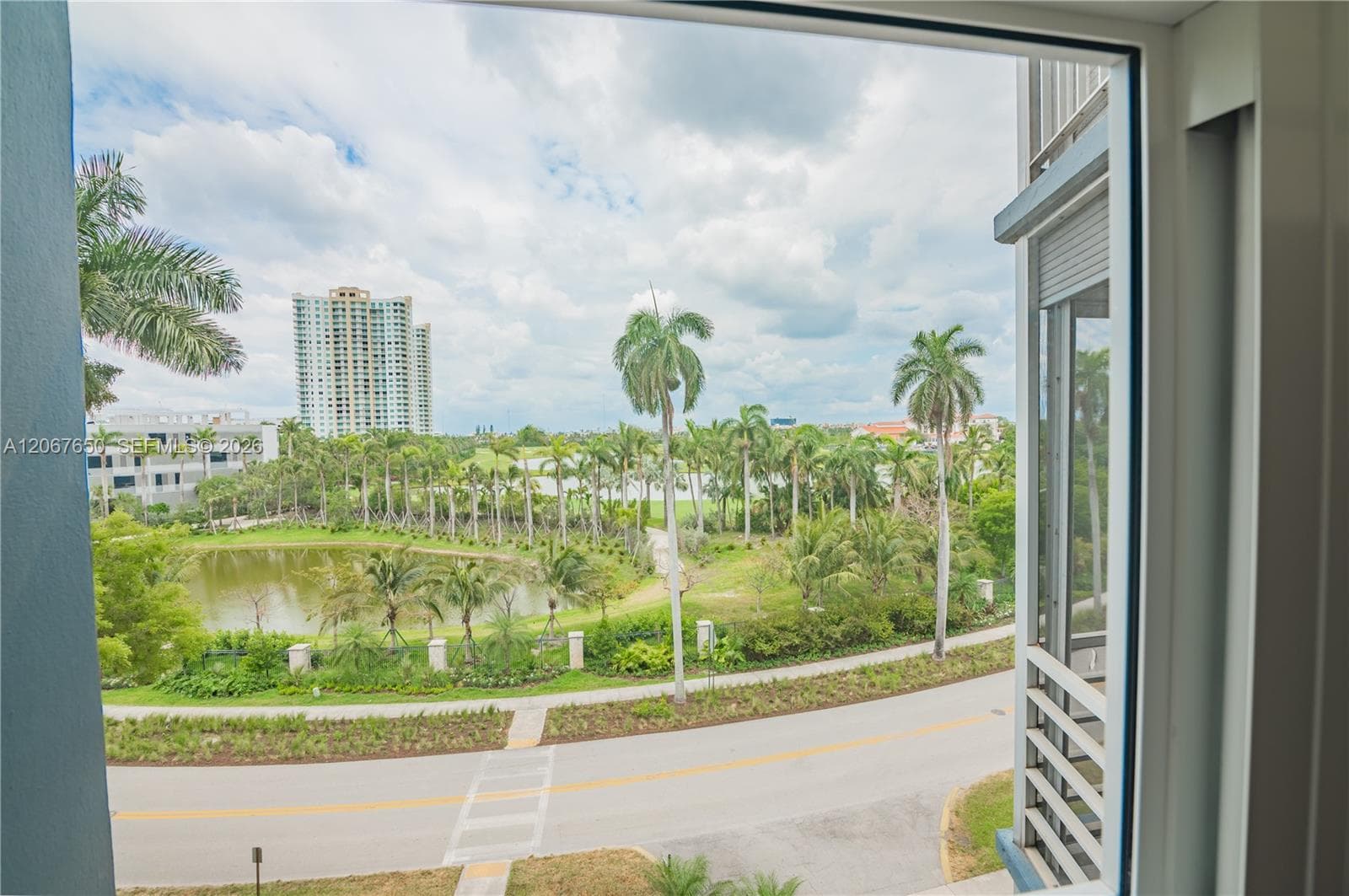 FAIRWAYS RIVIERA · #519 in Hallandale Beach - Photo 2