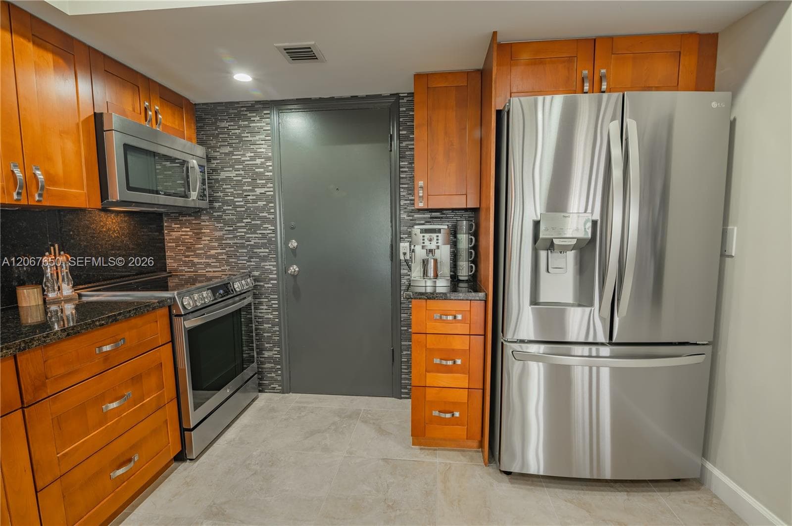 FAIRWAYS RIVIERA · #519 in Hallandale Beach - Photo 13