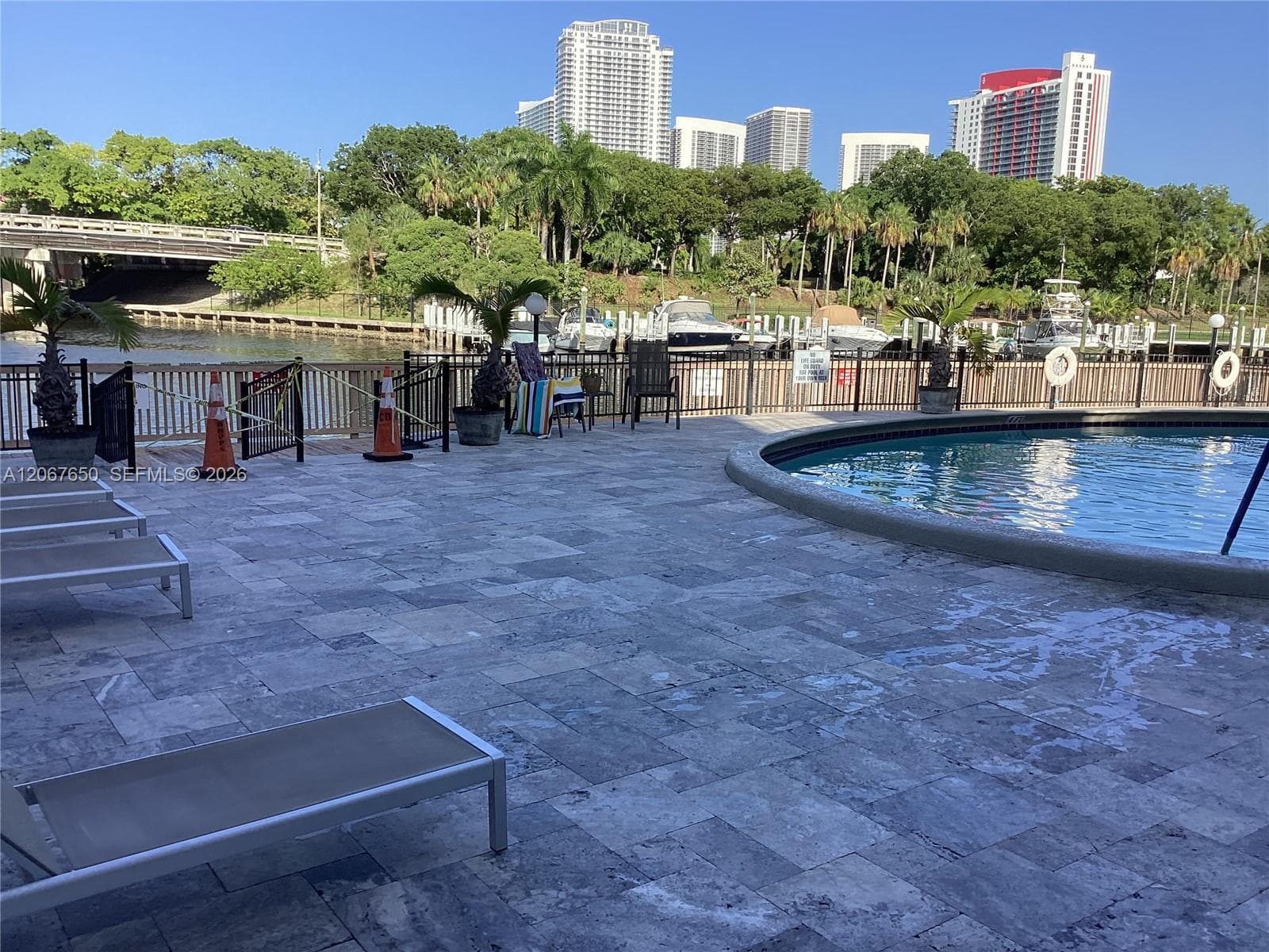 FAIRWAYS RIVIERA · #519 in Hallandale Beach - Photo 34