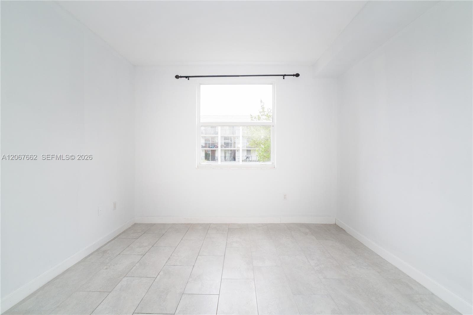 Porto Bellagio · #3410 in Sunny Isles Beach - Photo 30
