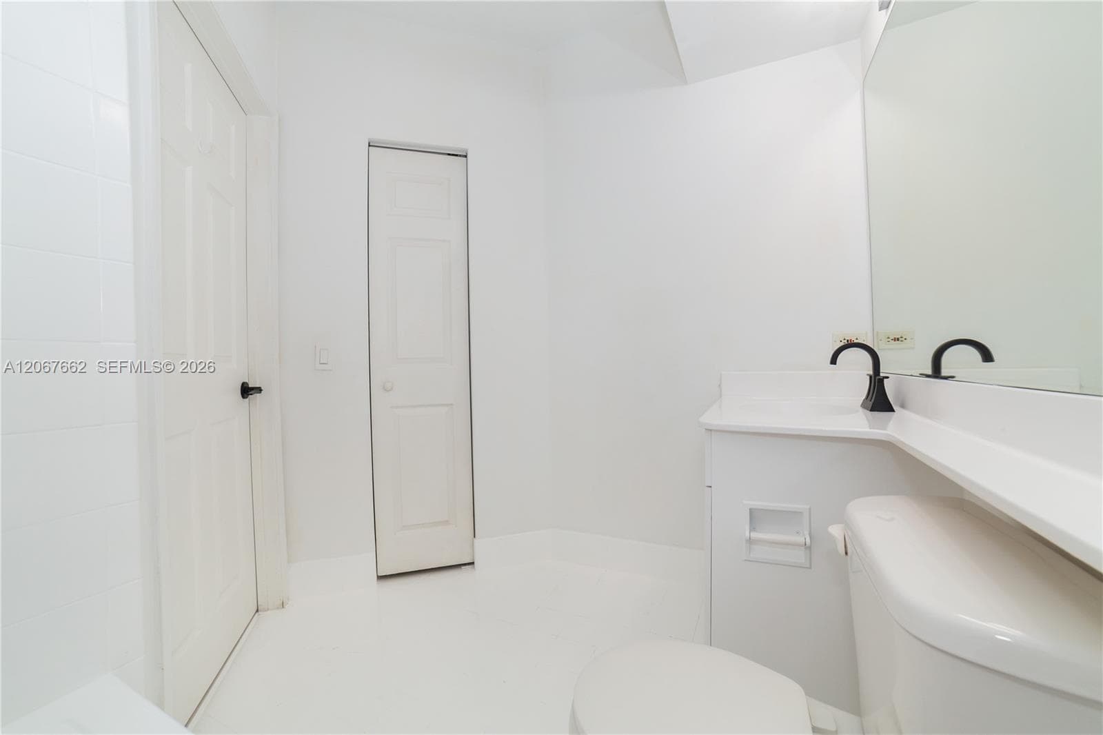 Porto Bellagio · #3410 in Sunny Isles Beach - Photo 34
