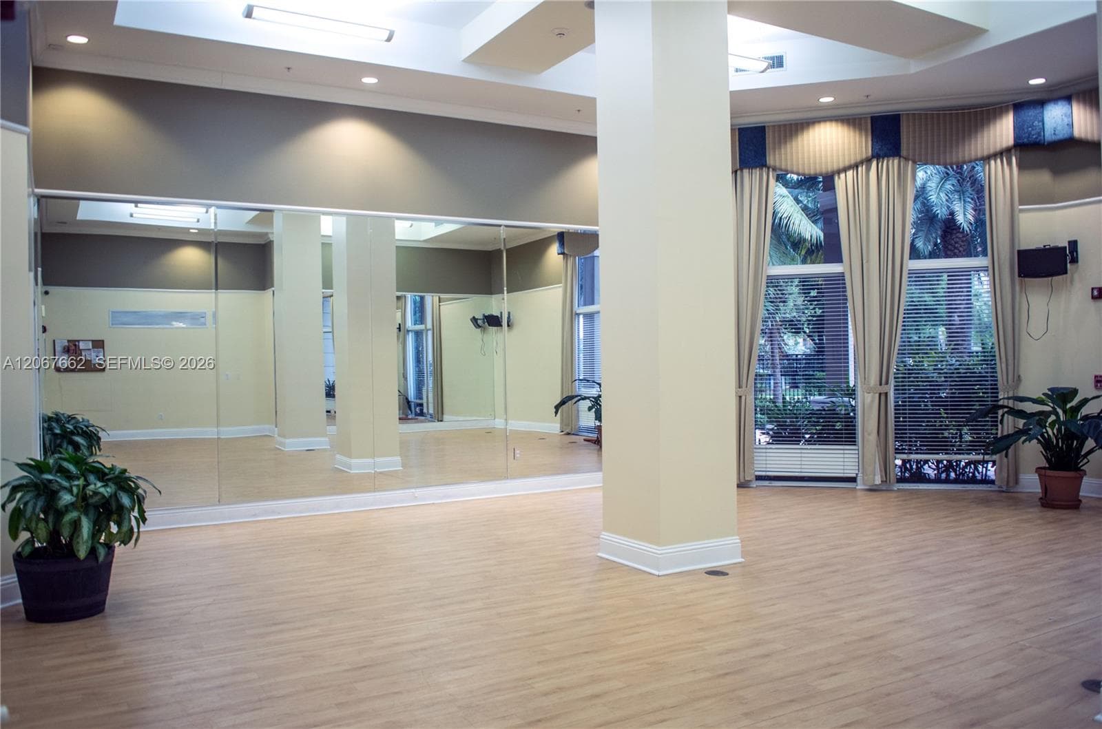 Porto Bellagio · #3410 in Sunny Isles Beach - Photo 65