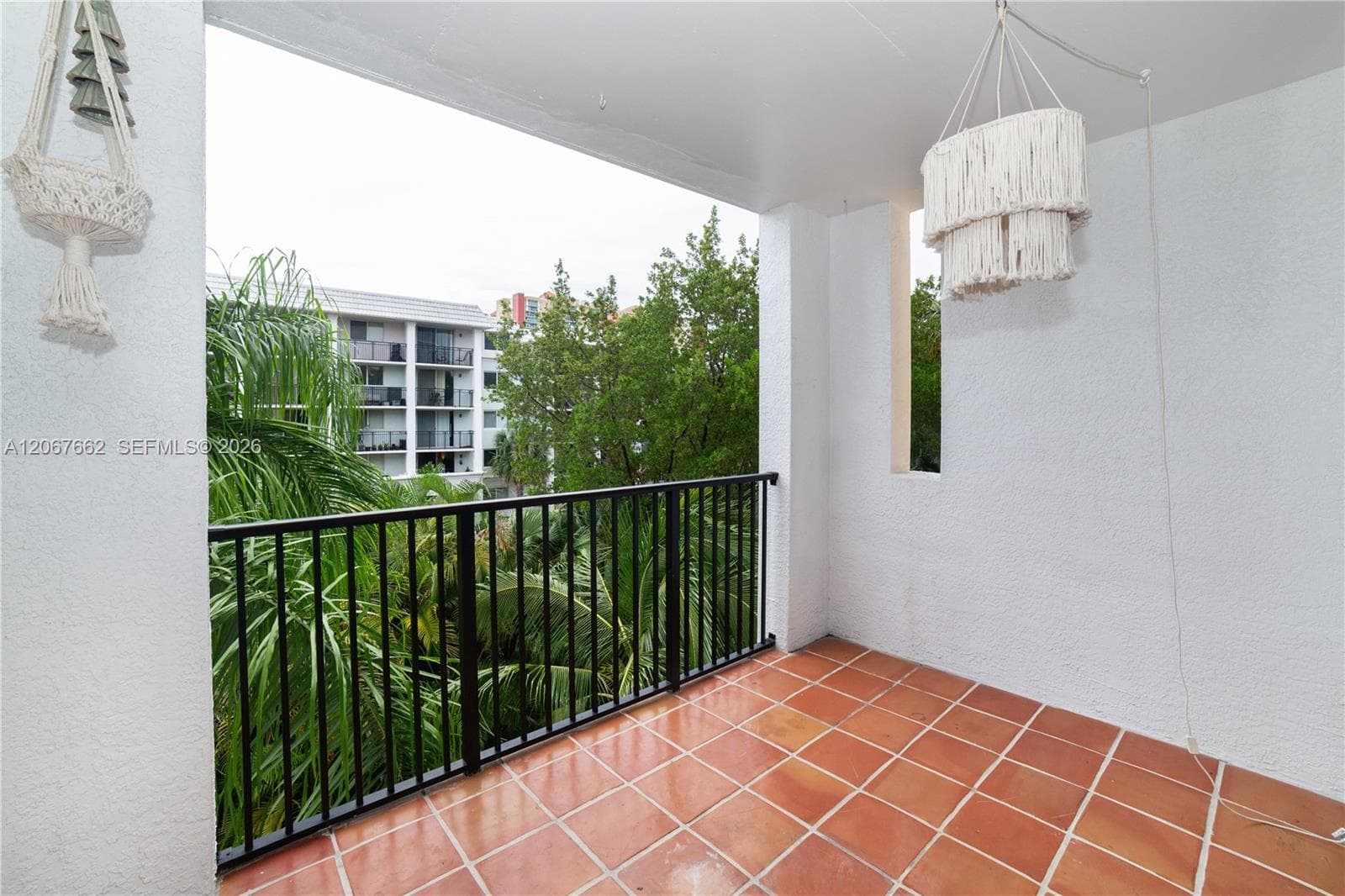Porto Bellagio · #3410 in Sunny Isles Beach - Photo 40