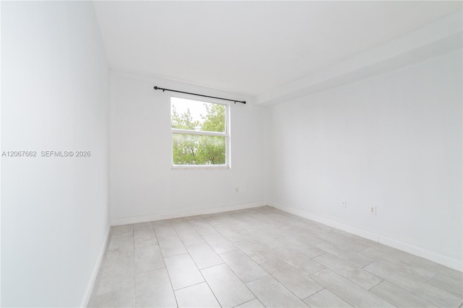 Porto Bellagio · #3410 in Sunny Isles Beach - Photo 29
