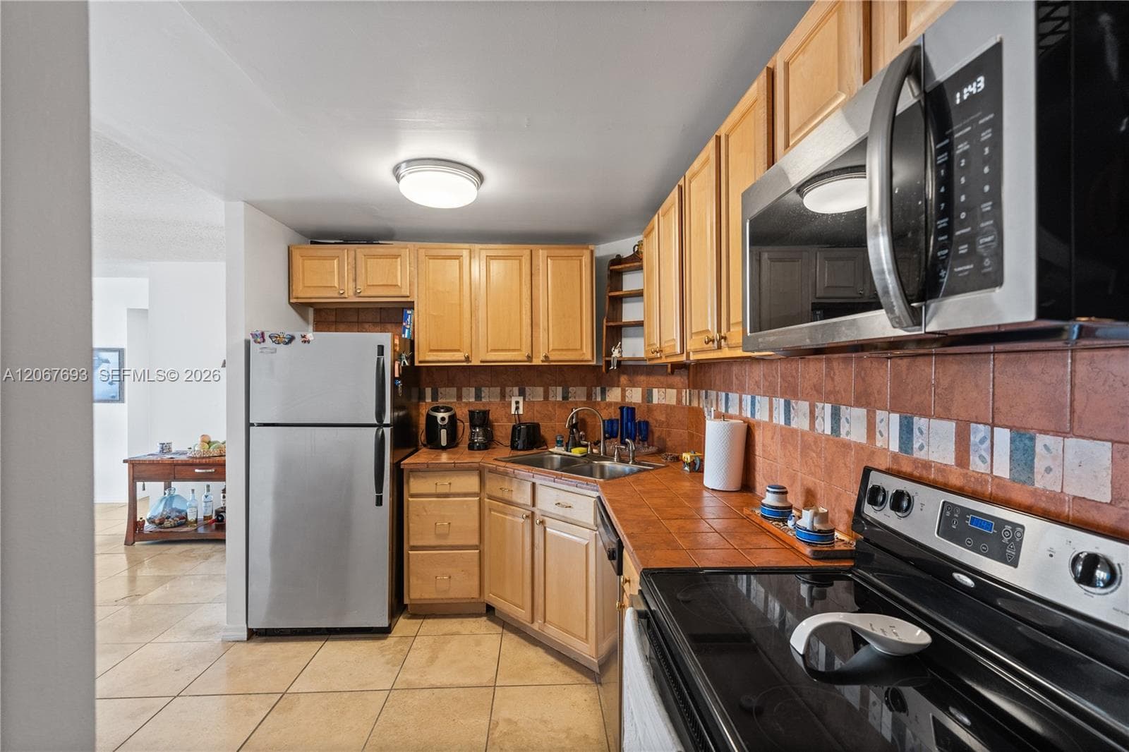 LAKE POINT TOWER · #1109 in Hallandale Beach - Photo 6