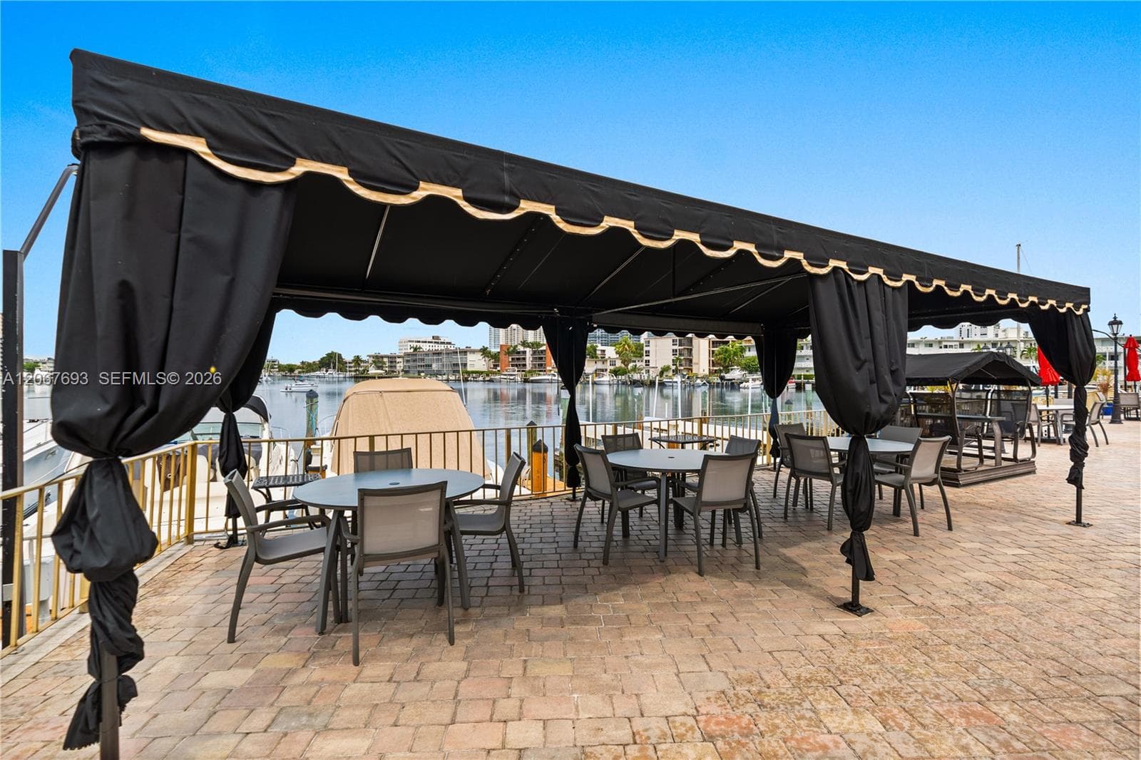 LAKE POINT TOWER · #1109 in Hallandale Beach - Photo 22