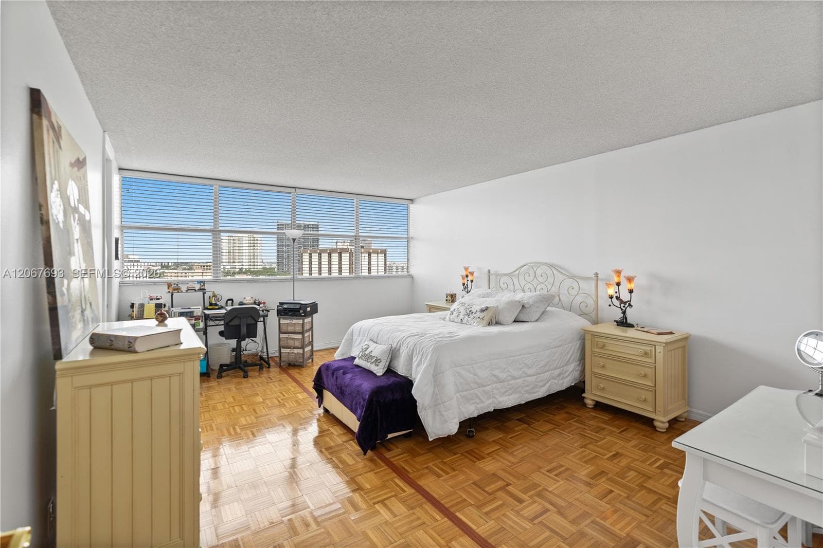 LAKE POINT TOWER · #1109 in Hallandale Beach - Photo 15