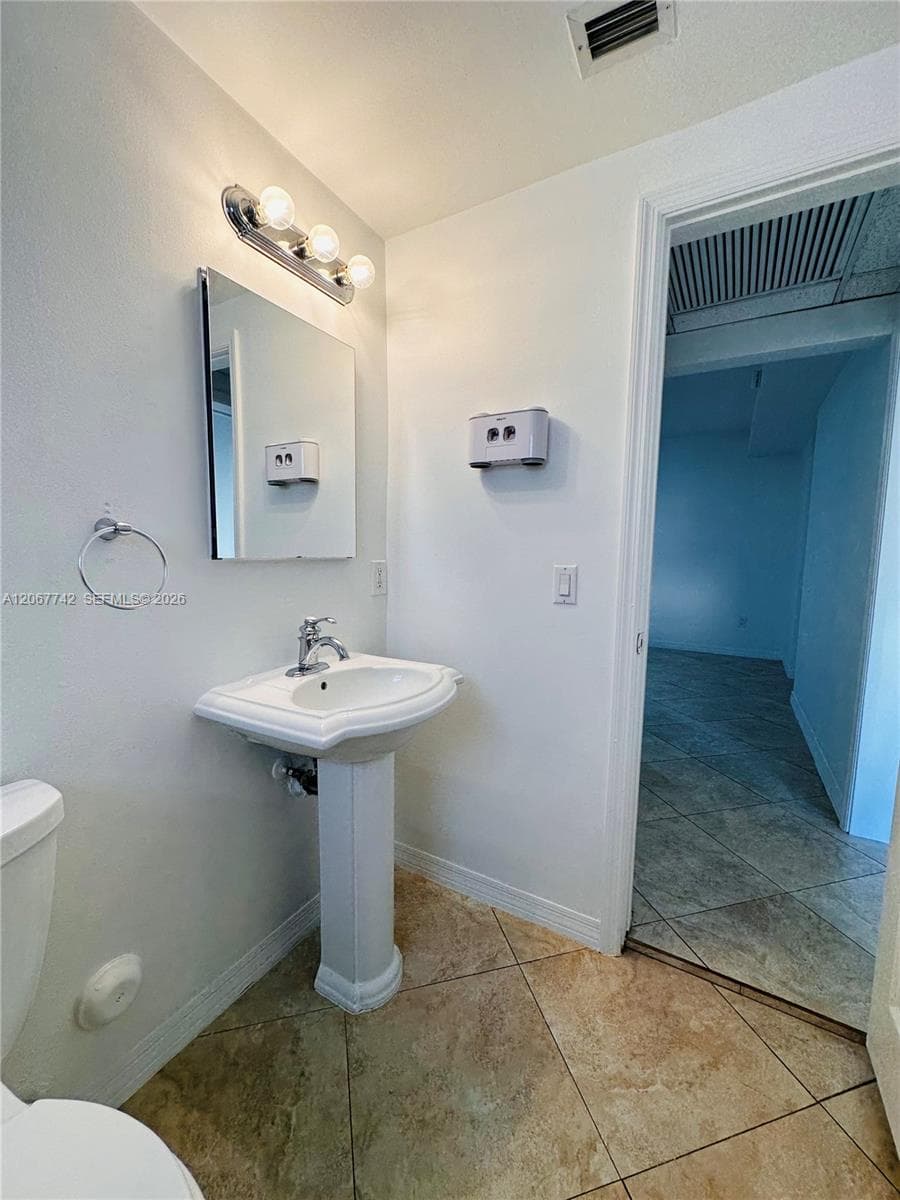 OCEANSIDE SEC ISLE OF NOR · #12 in Miami Beach - Photo 27
