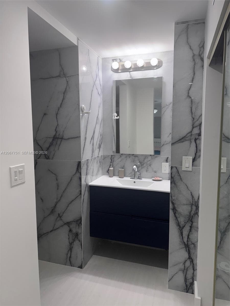FOURTH GULFSTREAM GARDEN · #223 in Hallandale Beach - Photo 16