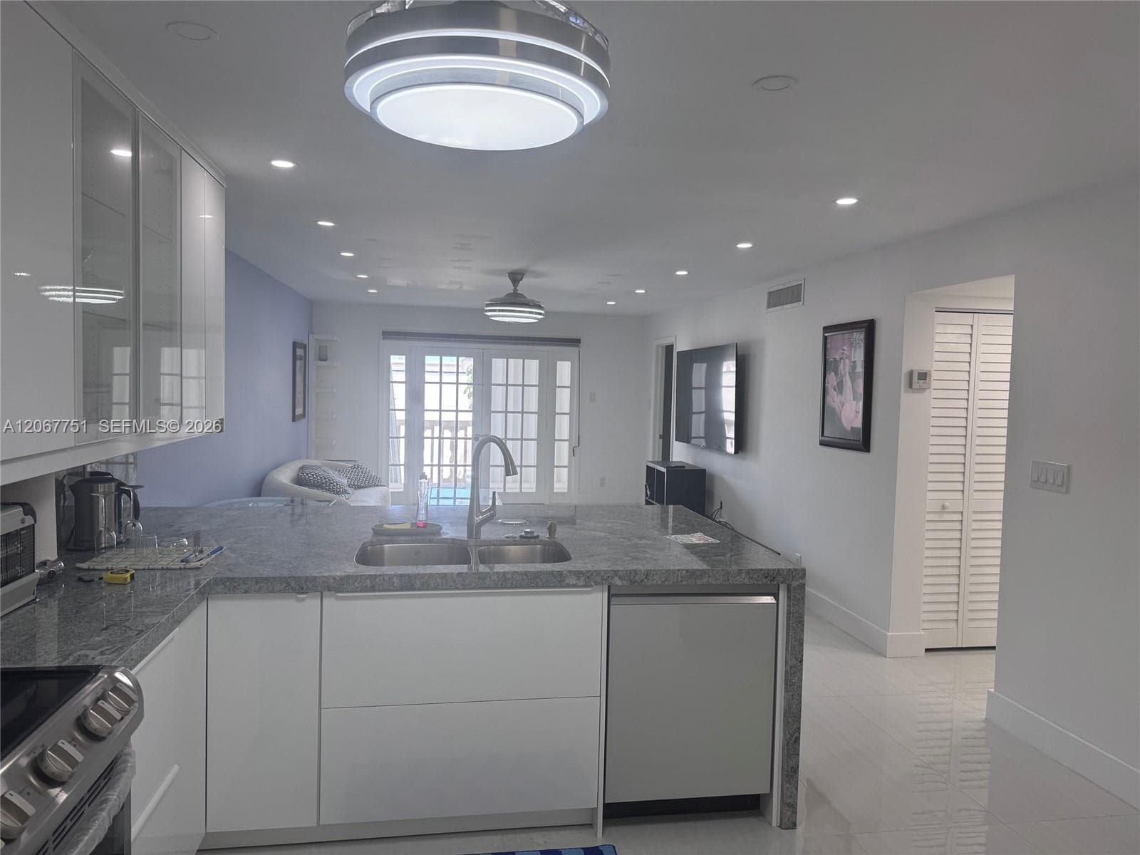 FOURTH GULFSTREAM GARDEN · #223 in Hallandale Beach - Photo 11