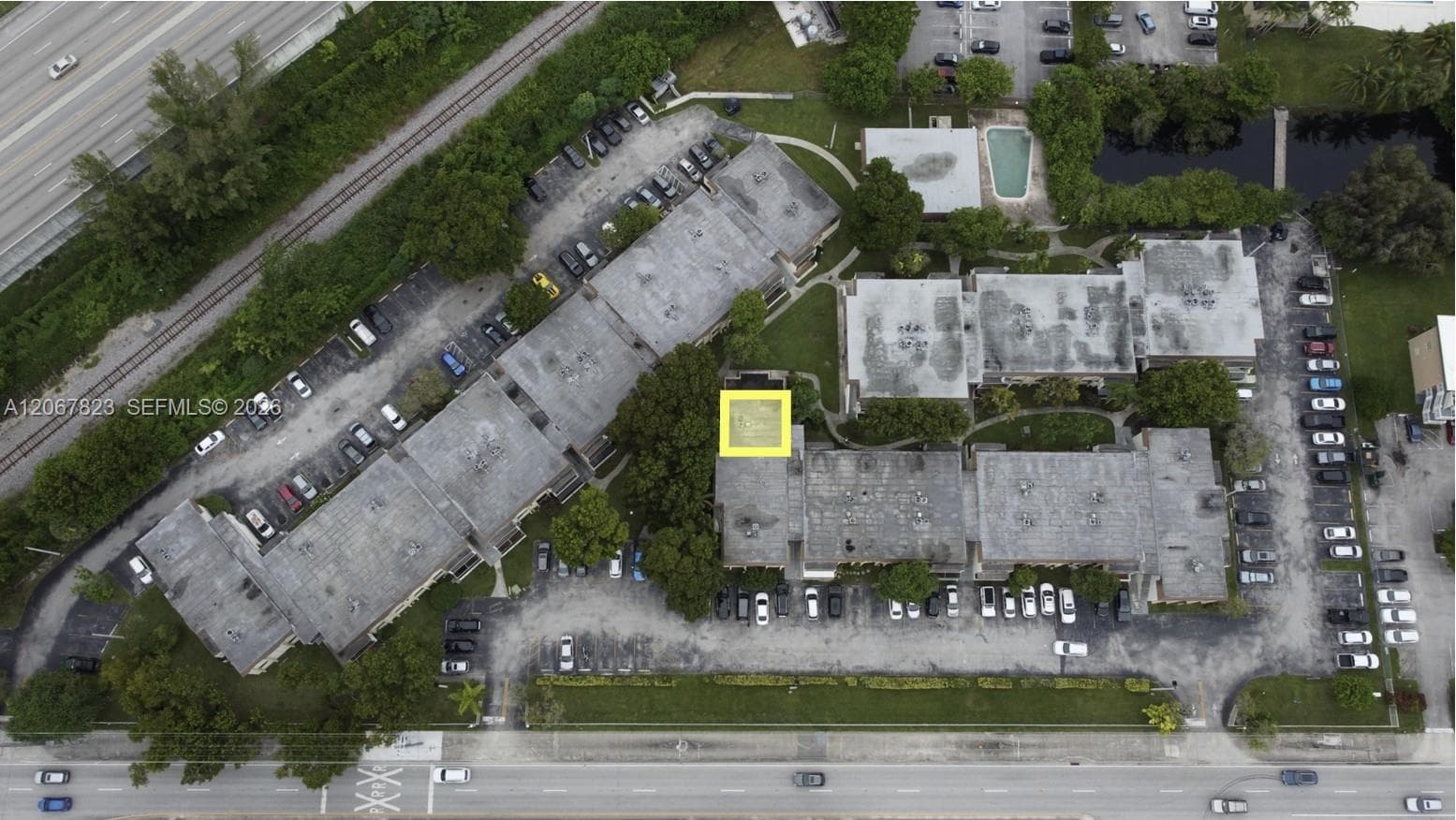 LAKEWOOD VILLAS CONDO · #C211 in Miami - Photo 49