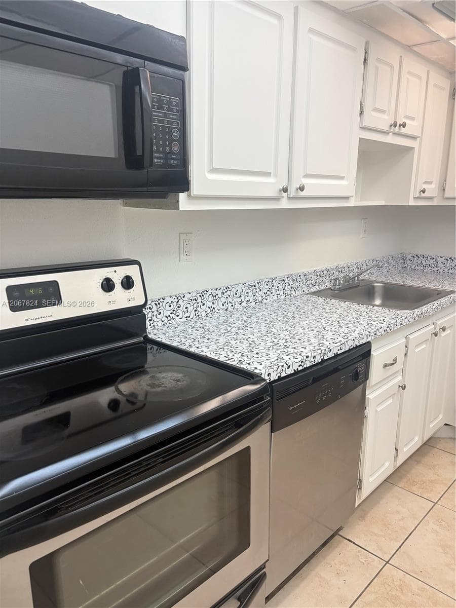 BAYVIEW PALMS CONDO · #325 in North Miami - Photo 2