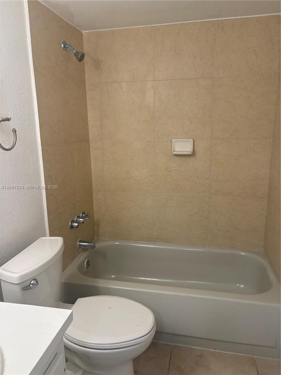 BAYVIEW PALMS CONDO · #325 in North Miami - Photo 6