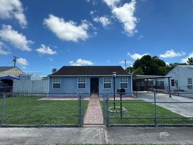 740 SE 4th Pl photo 2