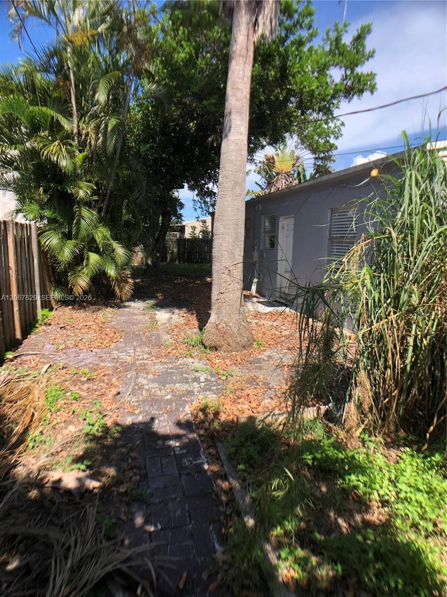 2111 Monroe Ter #N/A photo 23