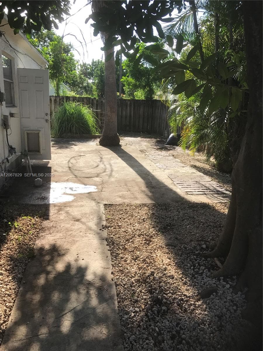 2111 Monroe Ter #N/A photo 36