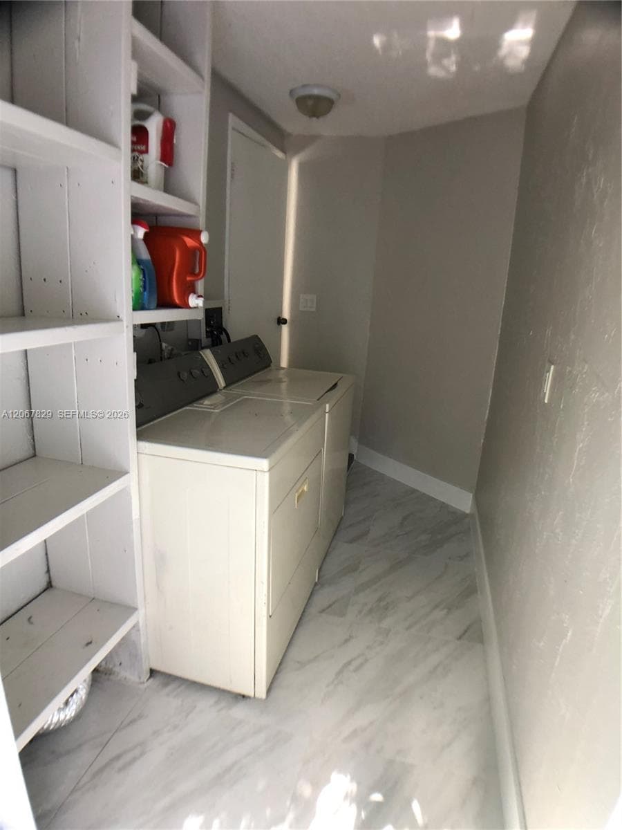 2111 Monroe Ter #N/A photo 21